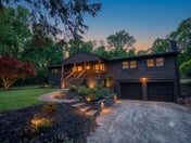 The Ridge: Paris Mtn Hot Tub Oasis