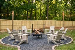Paris Mtn: HotTub, Firepit, Dog-Friendly